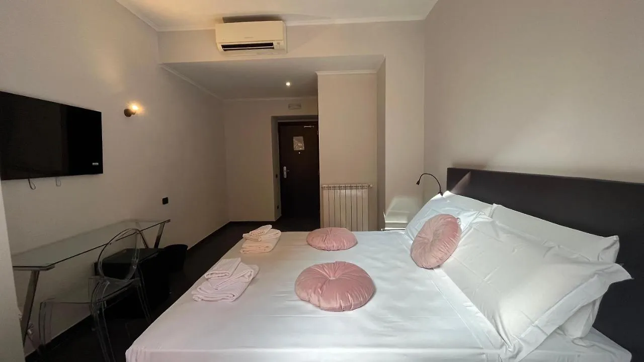**  Cloud 9 Hotel Rome Italie